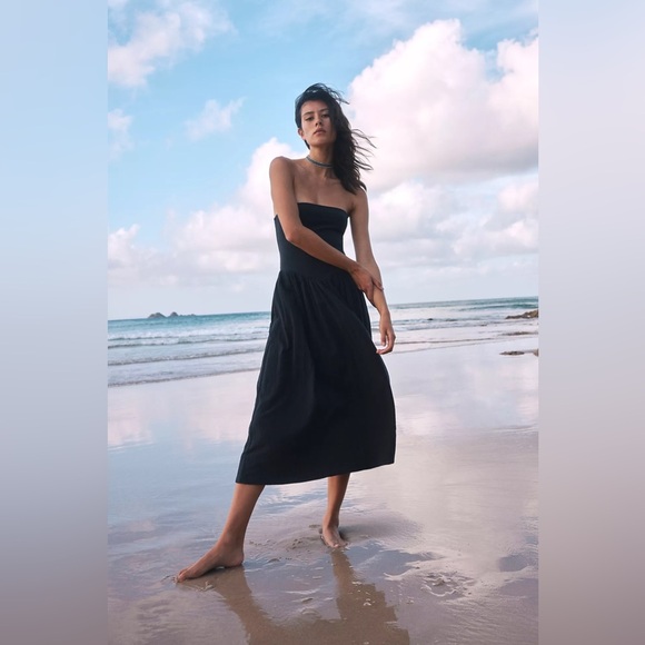Free People Dresses & Skirts - Free People Onda Drop Waist Tube Midi Dress Black